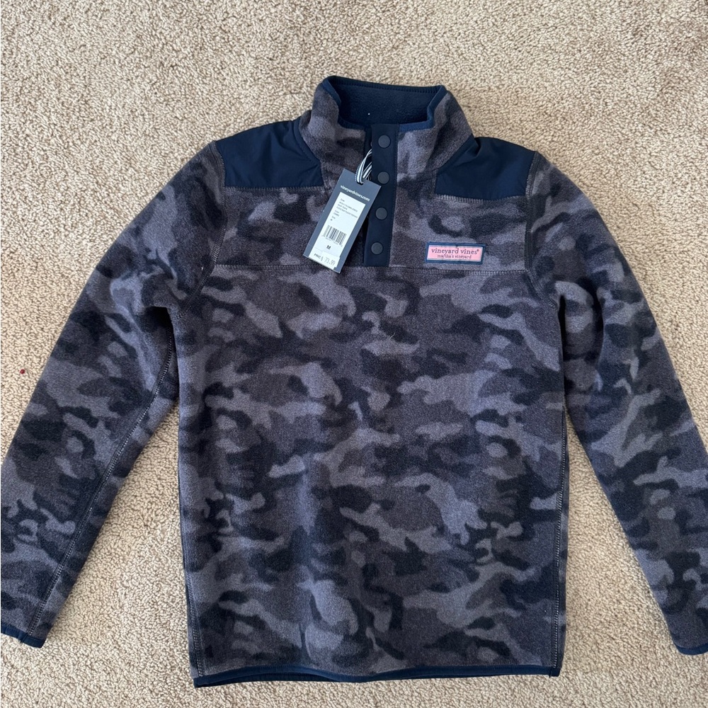 NWT Vineyard Vines Boys size M fleece camo
